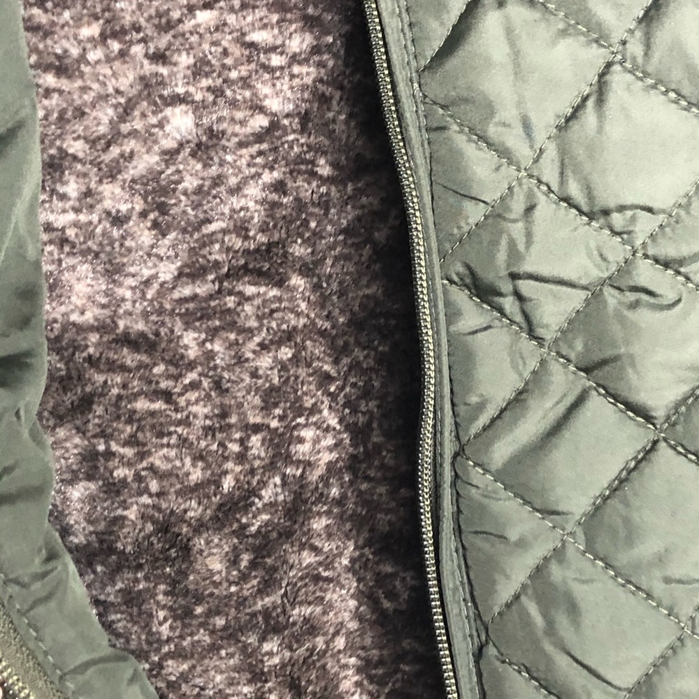 Weatherproof Quilted Vests - Picture 3 of 8